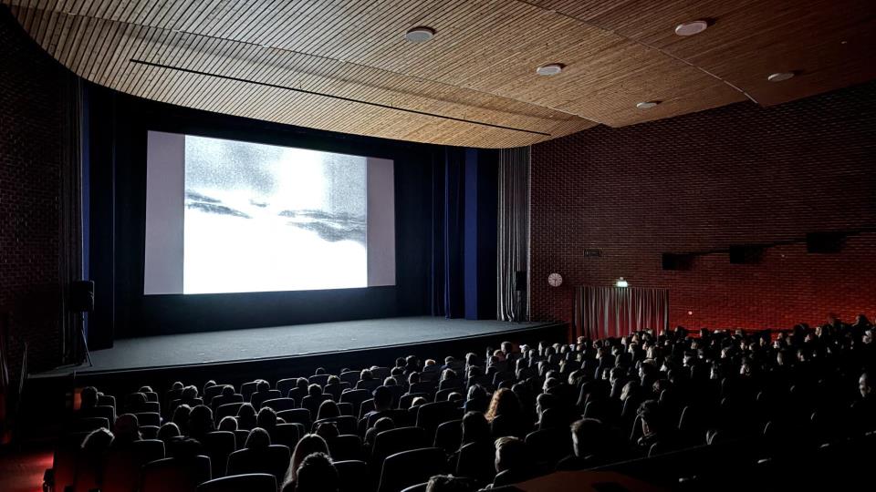 Lenke til artikkel: 1 515 elever samlet til filmfestival på Karmøy kino